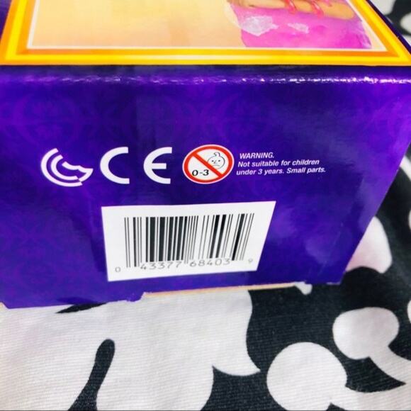 Mysticons Em's Battle Gear Set W/Sword, Unicorn Bracer & Mask - Picture 6 of 6